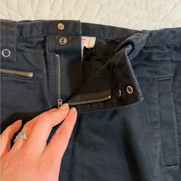 AIX Armani Exchange Black Mini Skirt Button Pocket Detail Back Zipper Sz 8 - Picture 7 of 10